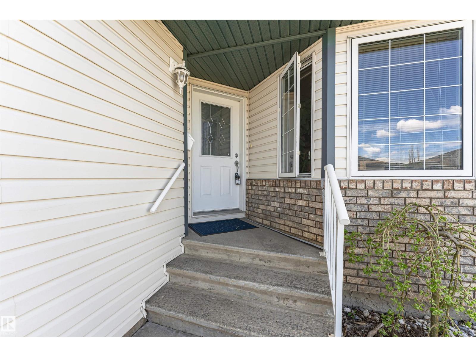 Additional image 3 of 15-16415 77 Street NW, Edmonton, AB, T5Z3S8