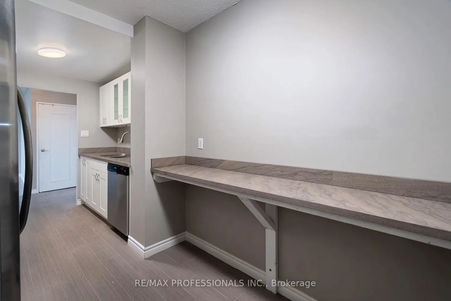 Additional image 13 of 812 Burnhamthorpe Road 1504