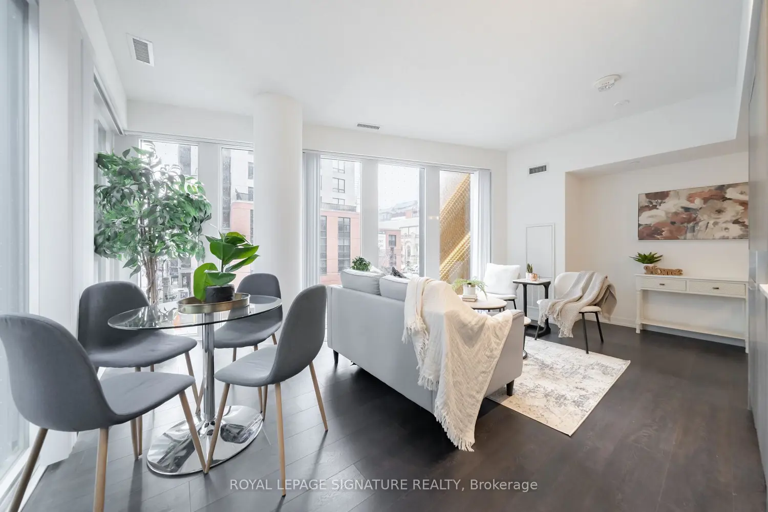 60 Shuter Street 203