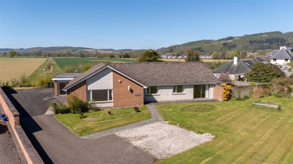 4 bed detached bungalow to rentHeughfield Road, Bridge Of Earn PH2