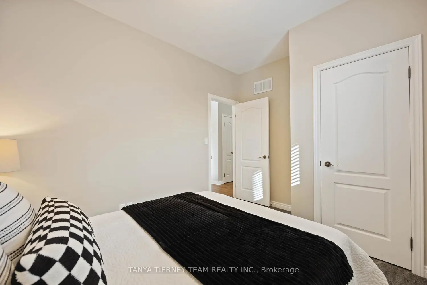 Additional image 14 of 16 Cody Avenue