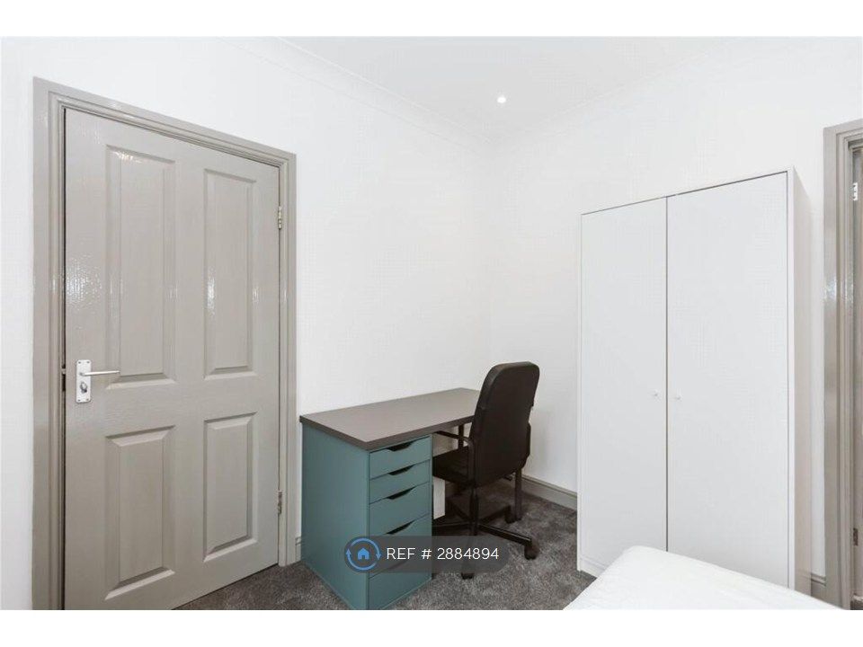 Additional image 8 of 6 bed semi-detached house to rentHunters Way, Bristol BS34