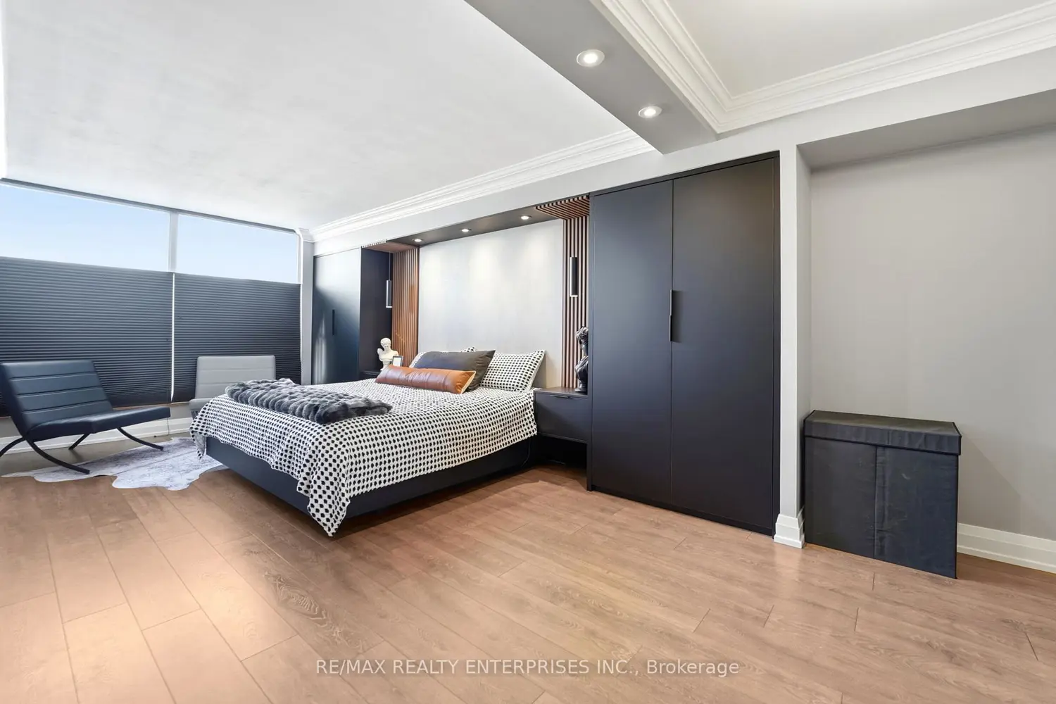 Additional image 15 of 1500 Grazia Court 208