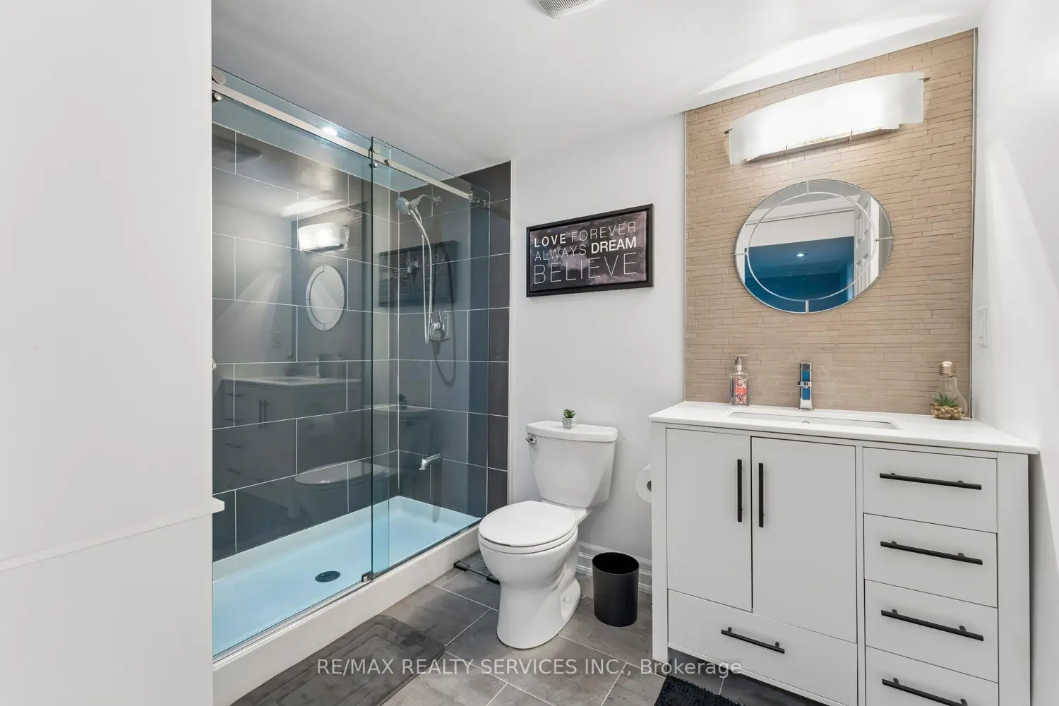 Additional image 18 of 8 Donalda Place