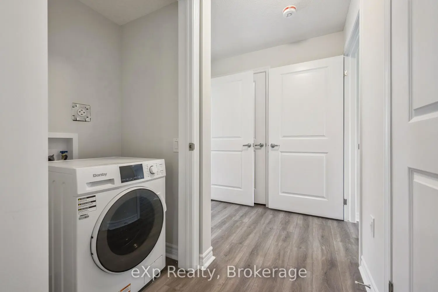 Additional image 18 of 465 Garafraxa Street 10
