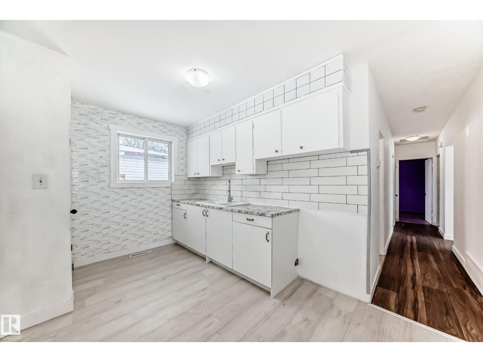 Additional image 5 of 13904 135 Avenue NW, Edmonton, AB, T5L3Y8