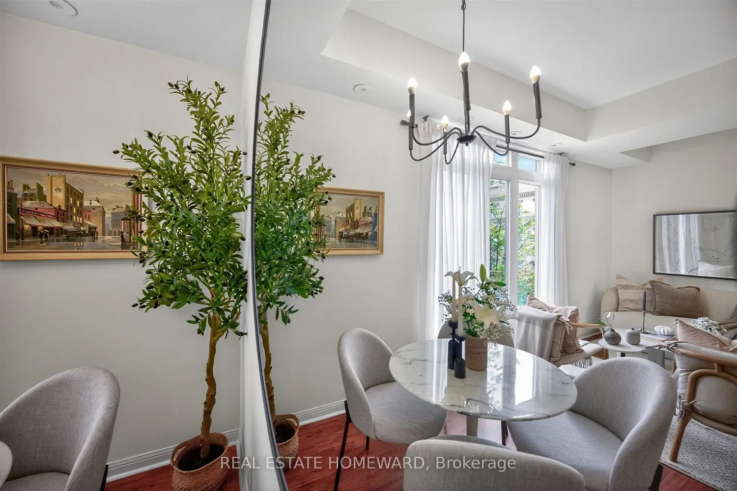 88 Carr Street 32