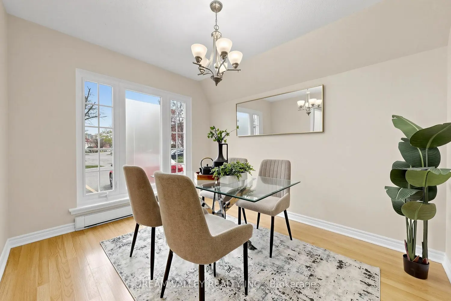 2075 Warden Avenue 62 photo 2