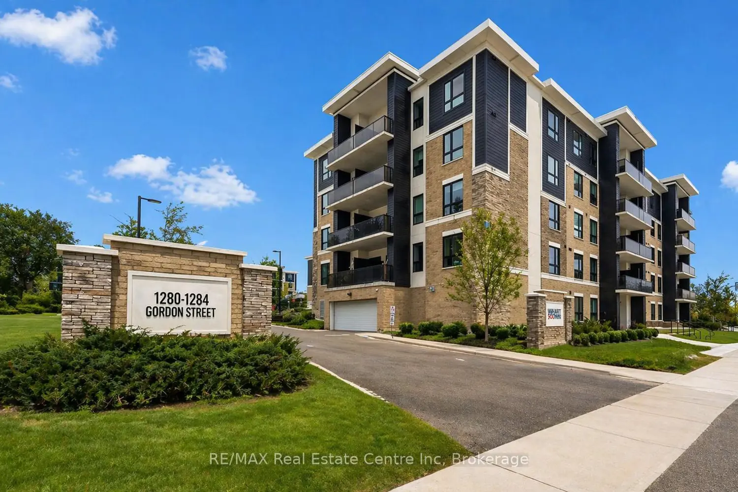 1280 Gordon Street 210 photo 2