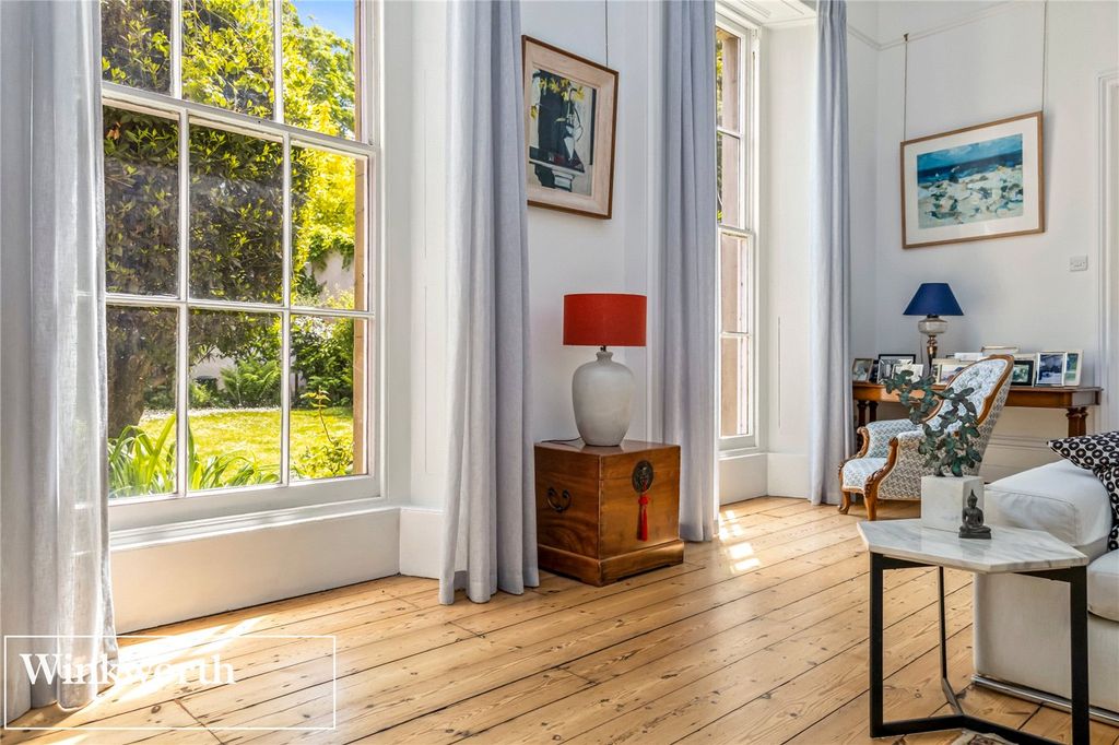 Additional image 3 of 4 bed flat for saleSussex Square, Brighton, East Sussex BN2