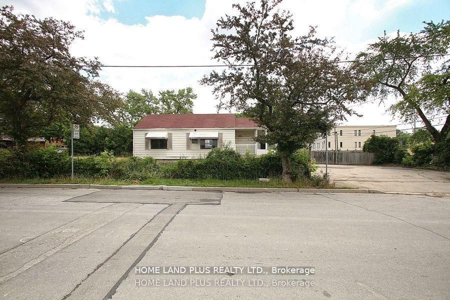 Mainfl-189 Maplehurst Avenue, Toronto, ON, M2N 3C3