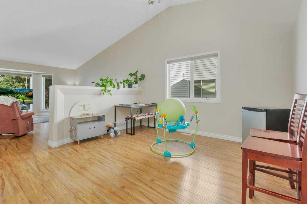 Additional image 6 of 50 Westwood Crescent, Sylvan Lake, AB, T4S 1V8