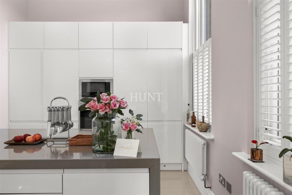 Additional image 9 of 3 bed flat for saleNorthumberland House, Repton Park, Woodford Green IG8