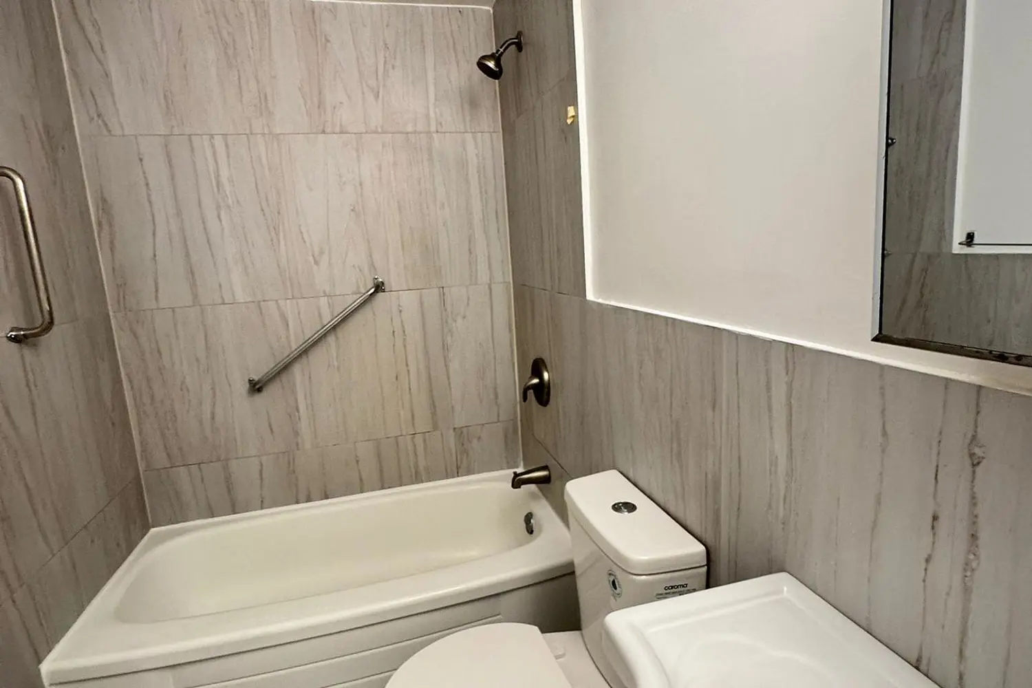 Additional image 10 of 1445 Wilson Avenue 202