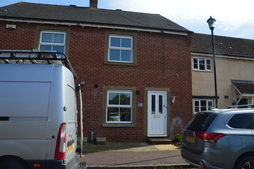 3 bed terraced house to rentCedern Avenue, Elborough, Weston-Super-Mare BS24