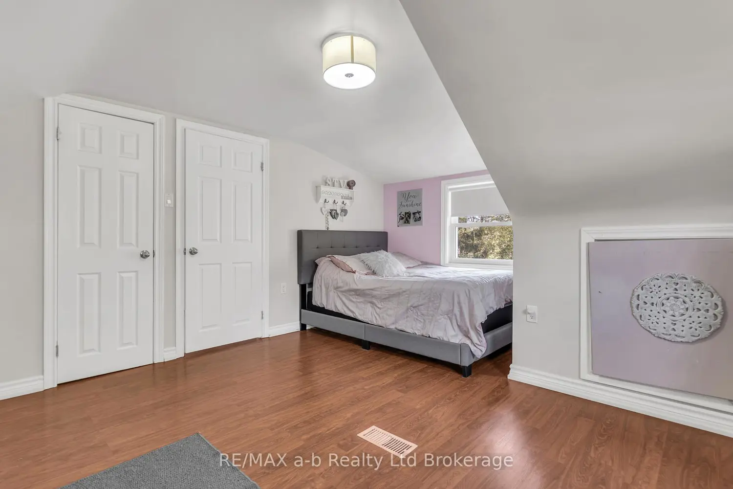 Additional image 16 of 34 Dover Street