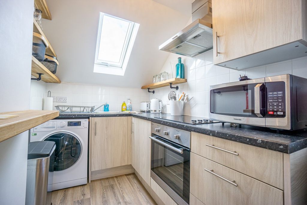 Additional image 9 of 2 bed flat for salePen Y Bont, Abersoch, Pwllheli LL53