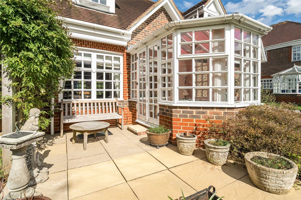 Additional image 7 of 3 bed detached house for salePriestland Gardens, Castle Village, Berkhamsted, Hertfordshire HP4