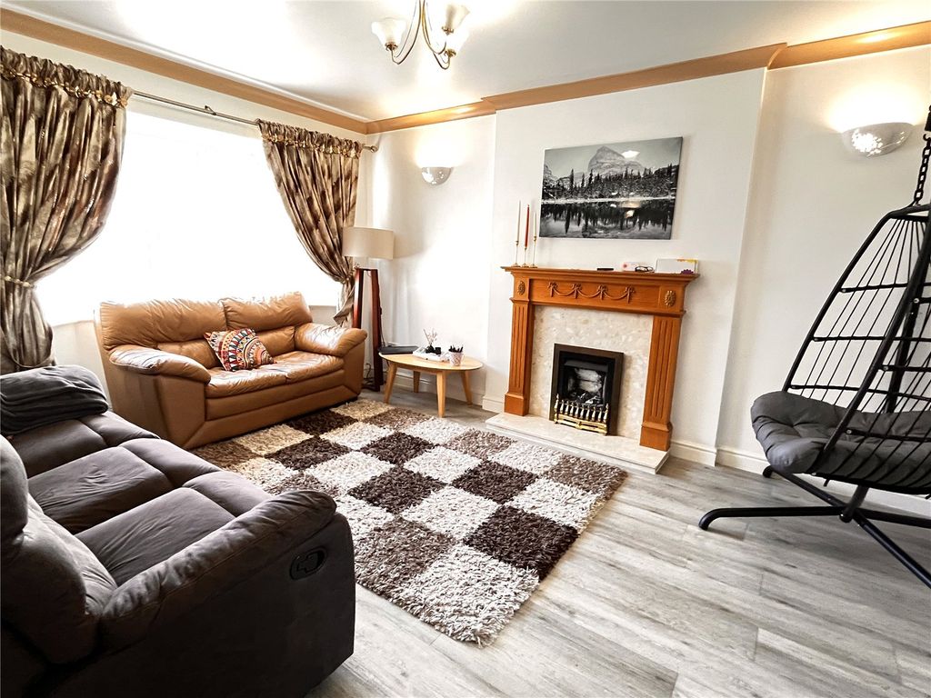 Additional image 2 of 5 bed detached house to rentKeelton Close, Bicton Heath, Shrewsbury, Shropshire SY3