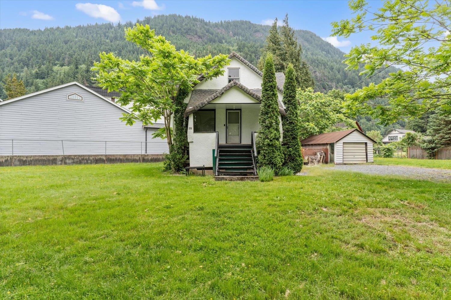 Additional image 3 of 231 Spruce Street, Harrison Hot Springs, BC, V0M 1K0