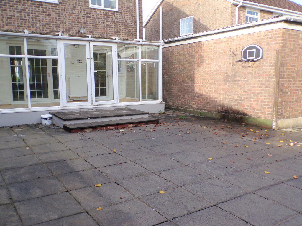 Additional image 9 of 3 bed property to rent18 Pembroke Close, Grove Park, Blackwood NP12