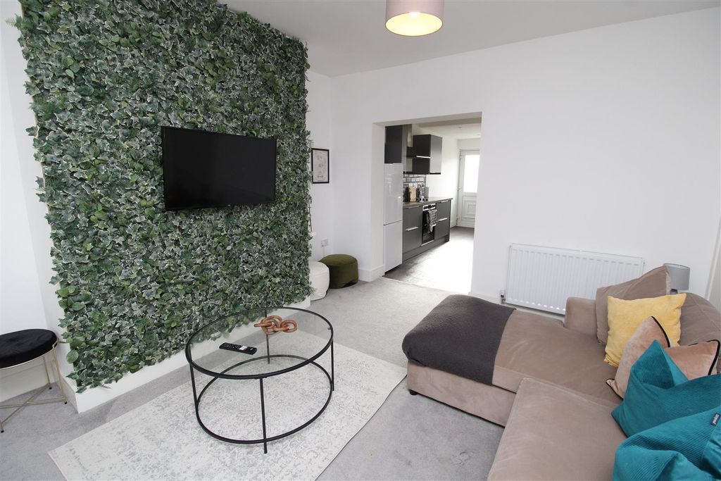 Additional image 2 of 3 bed property to rentYnys-Y-Gored Road, Aberfan, Merthyr Tydfil CF48