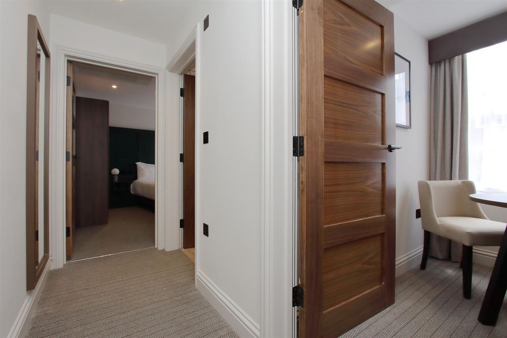 Additional image 7 of 1 bed flat to rent1 St John Street, Salisbury SP1