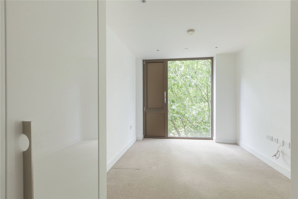 Additional image 5 of 2 bed flat to rentParkside Place, Parkside, Cambridge CB1
