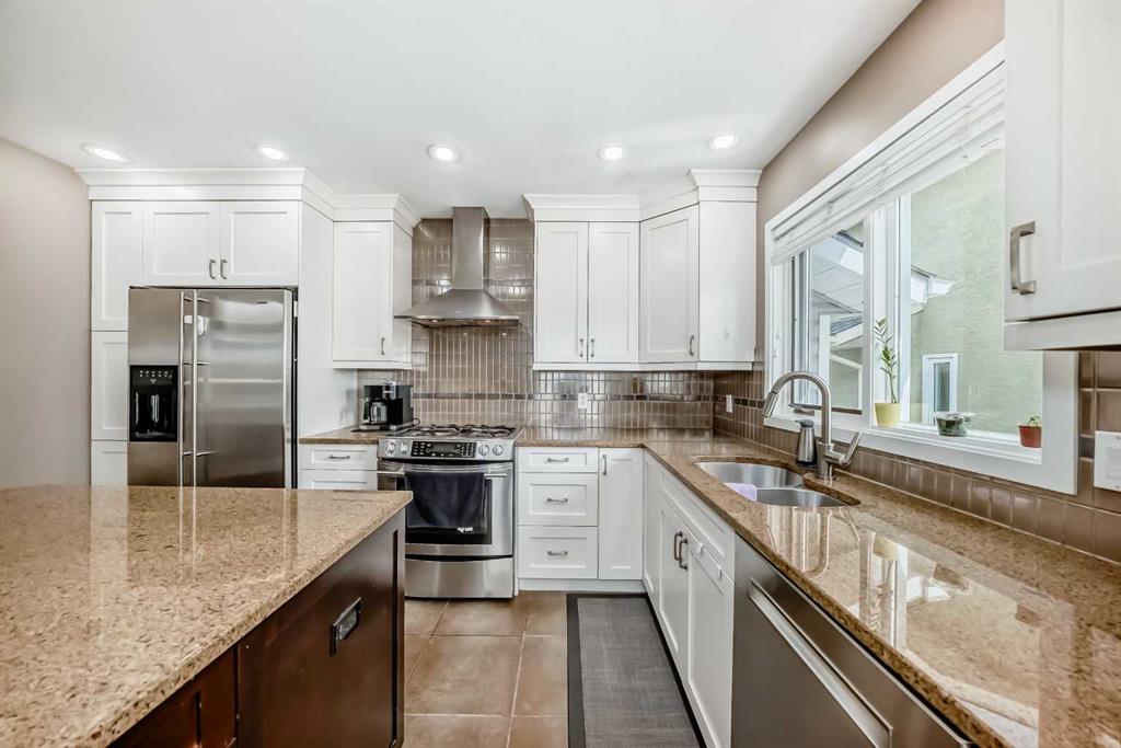 Additional image 6 of 139 Wood Valley Bay SW, Calgary, AB, T2W 5Y2
