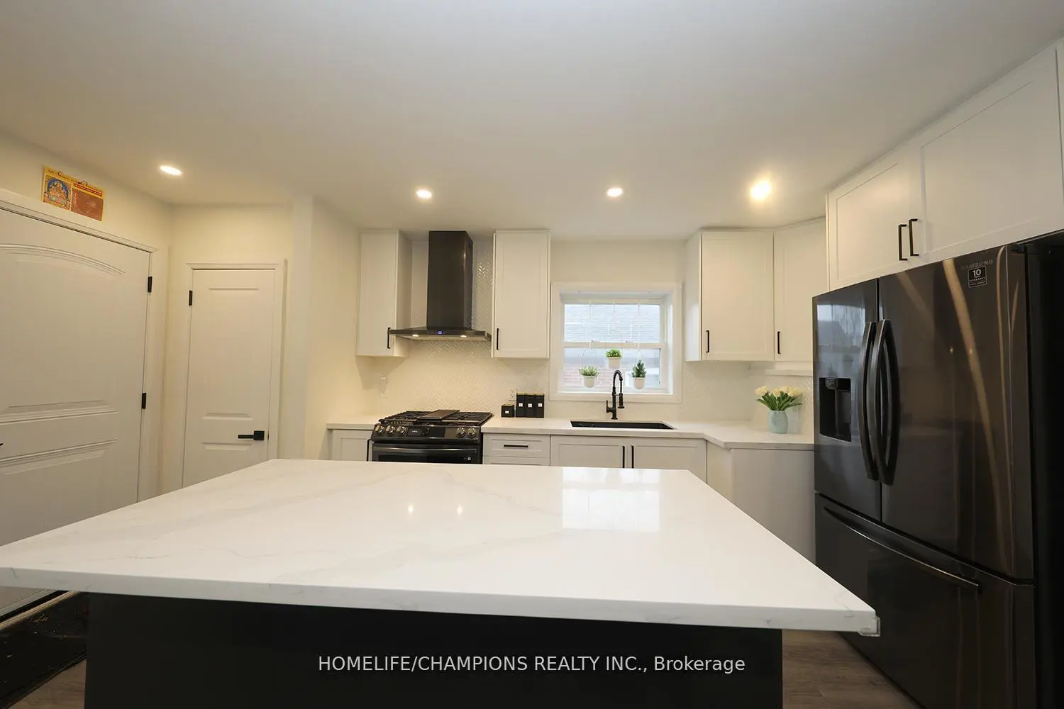 50 Fraserton Crescent photo 3