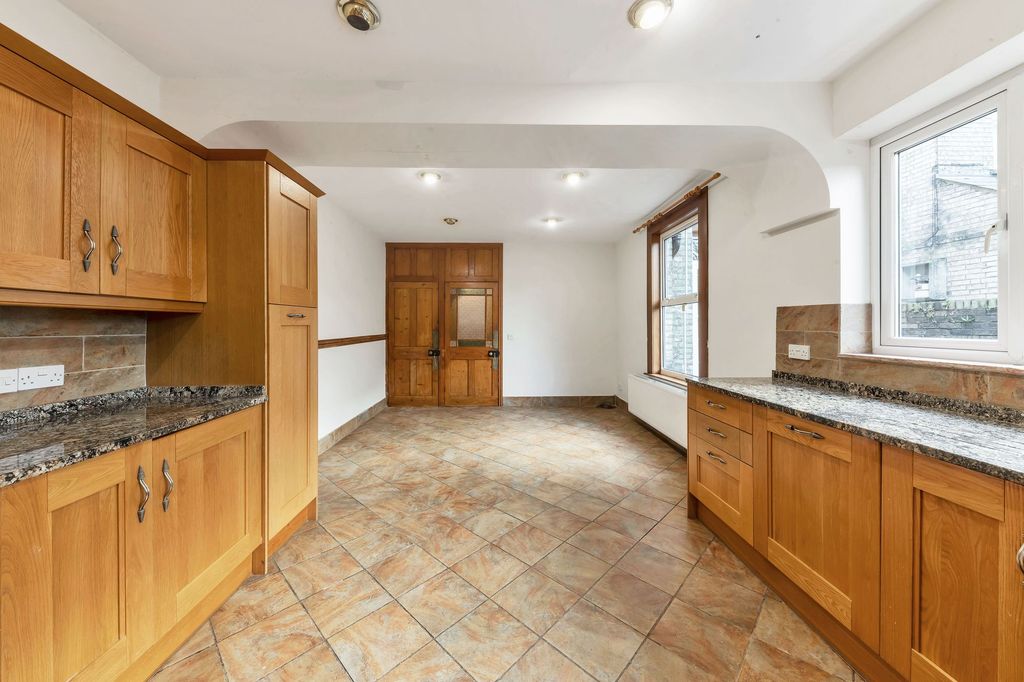 Additional image 12 of 6 bed semi-detached house to rentSt. Barnabas Road, Cambridge CB1