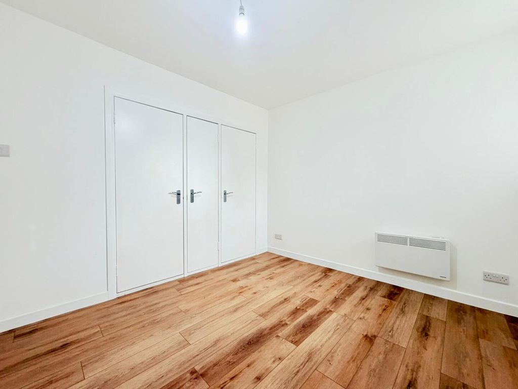 Additional image 7 of 2 bed flat to rentHigh Street, Perth PH1