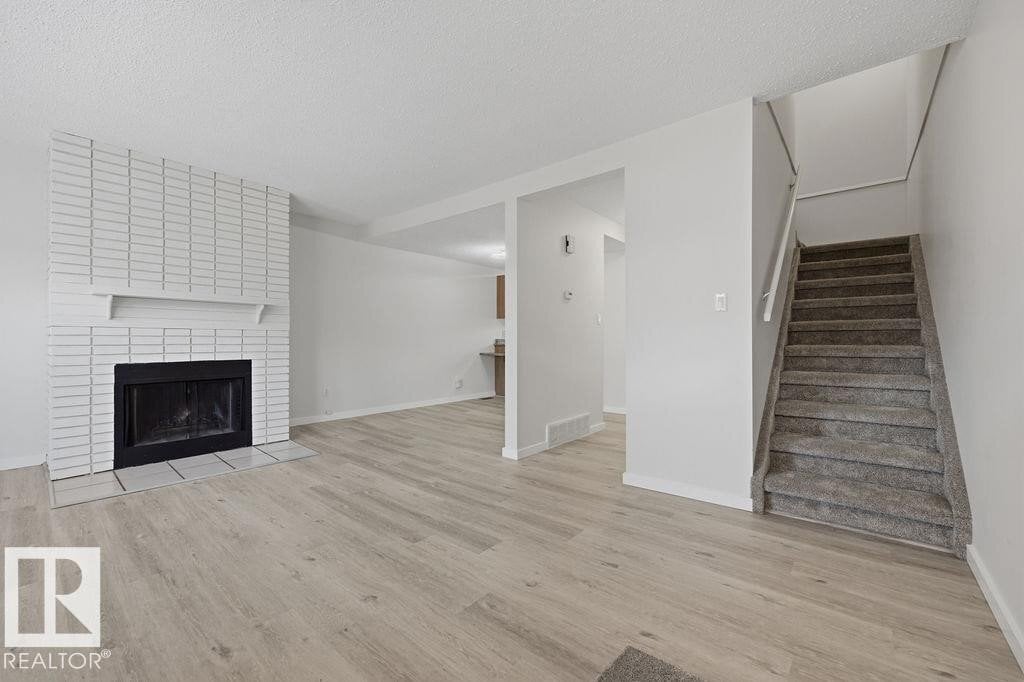 Additional image 8 of 10473 24 Avenue NW, Edmonton, AB, T6J4S2