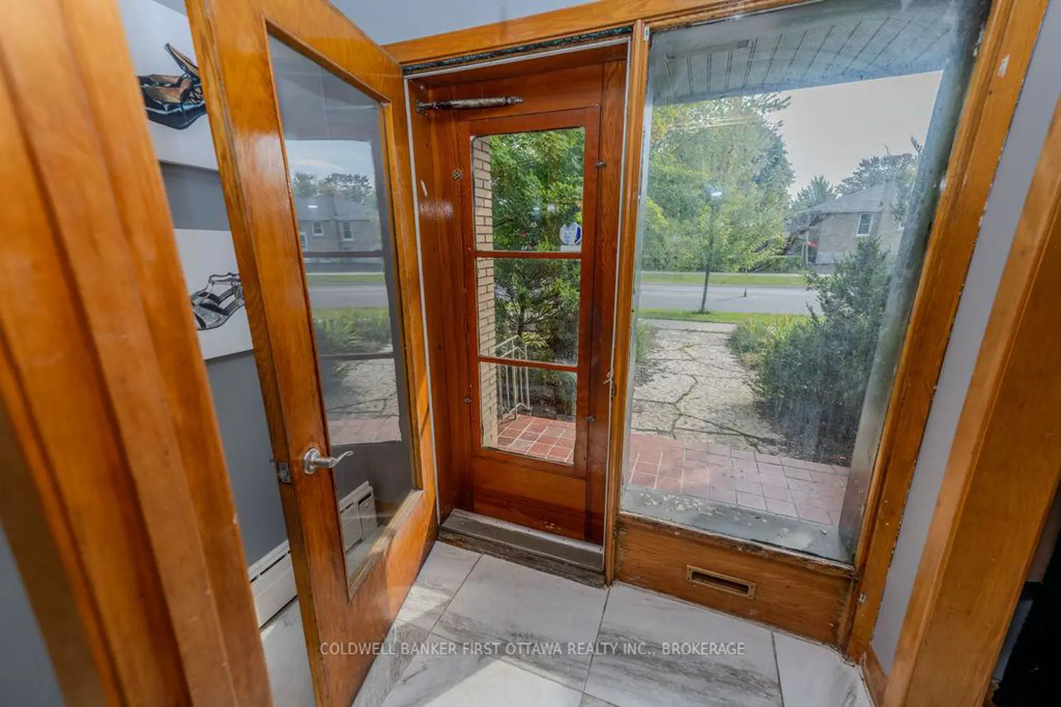 10 Brant Avenue