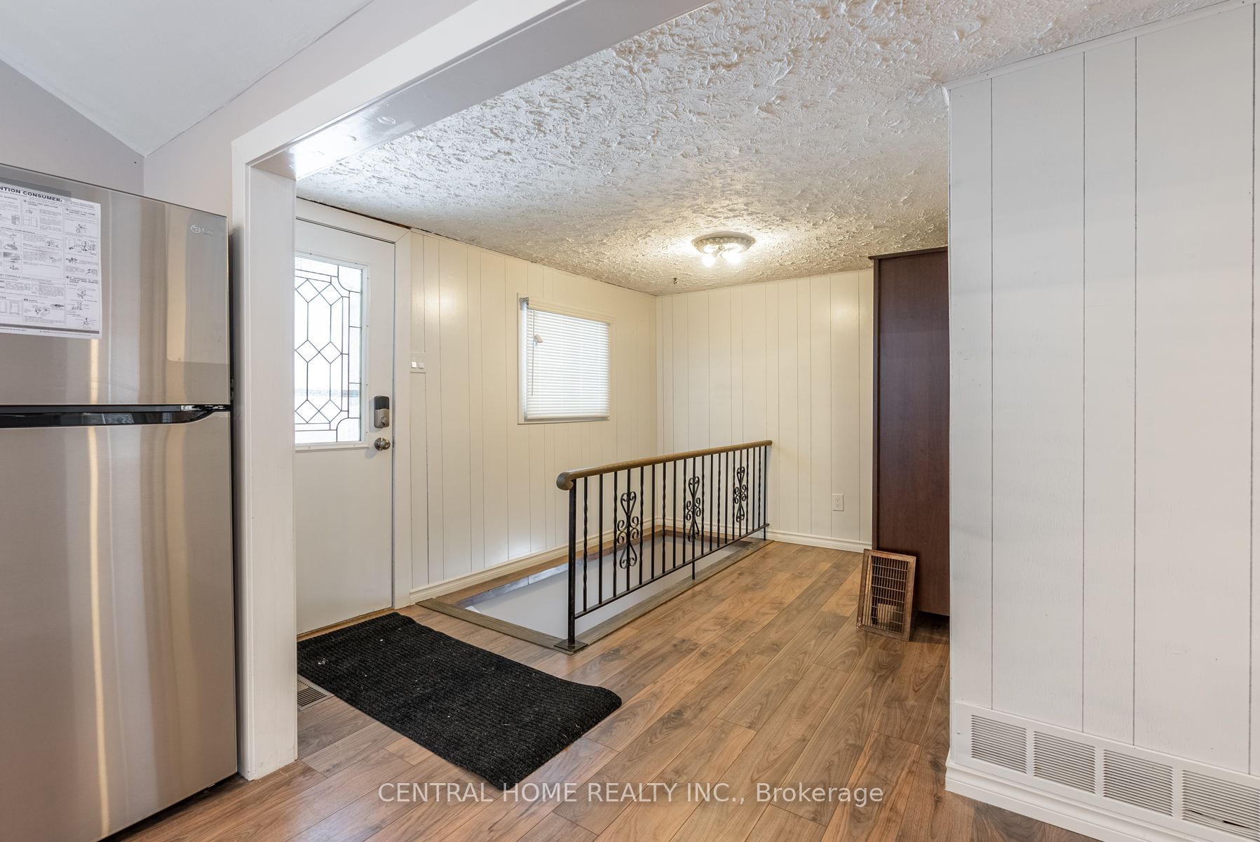 Additional image 3 of 651 16th Avenue, Richmond Hill, ON, L4C 7A8