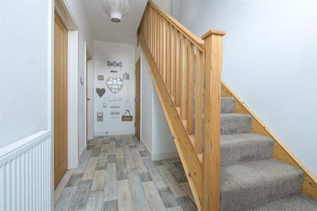 Additional image 2 of 3 bed terraced house to rentDe Montfort Gardens, Boston PE21