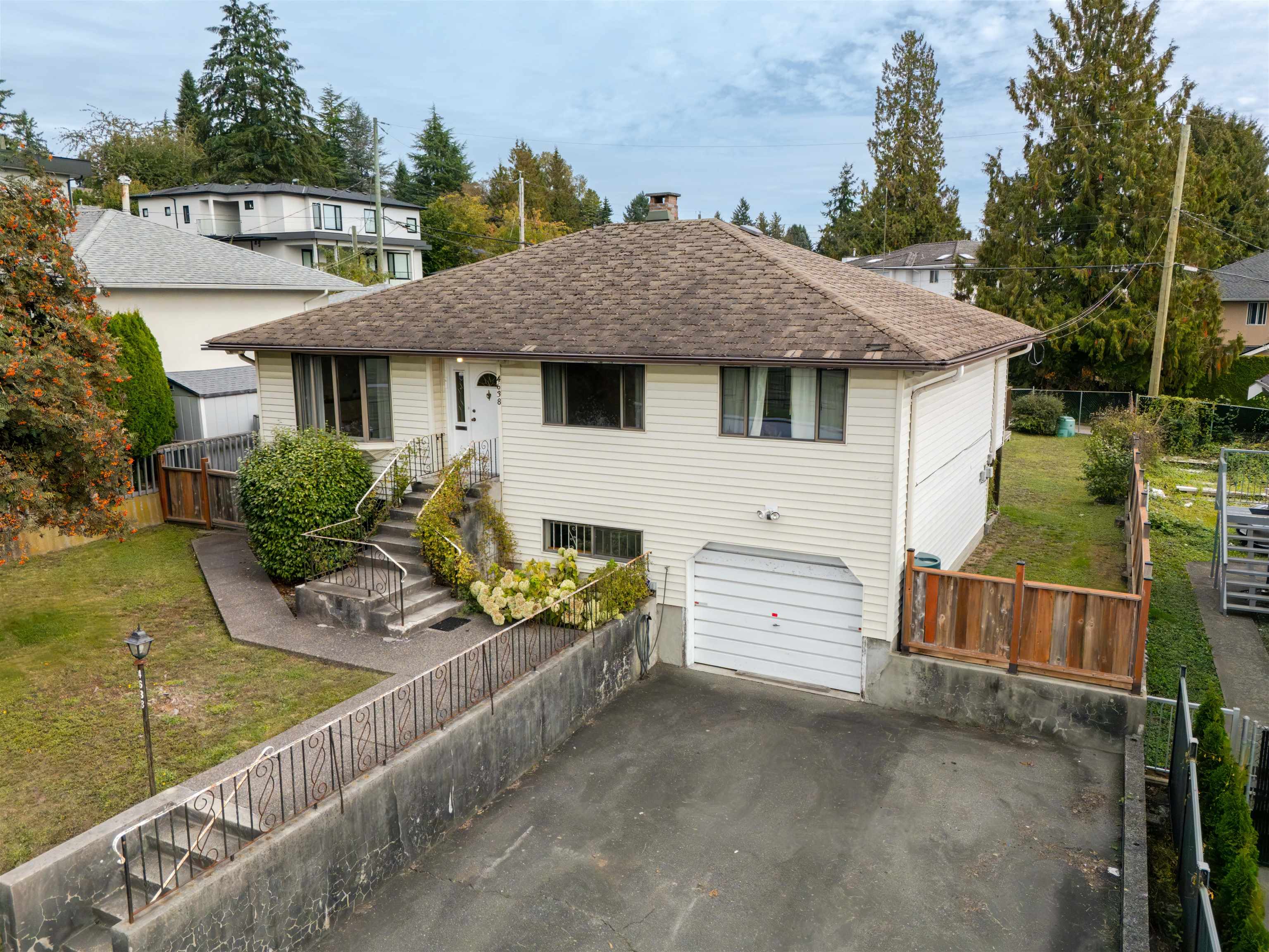 Additional image 3 of 4638 Royal Oak Avenue, Burnaby, BC, V5G 3M5