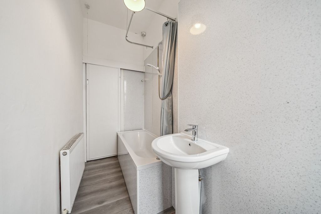 Additional image 7 of 1 bed flat to rentWilliamson Avenue, Dumbarton, Dunbartonshire G82