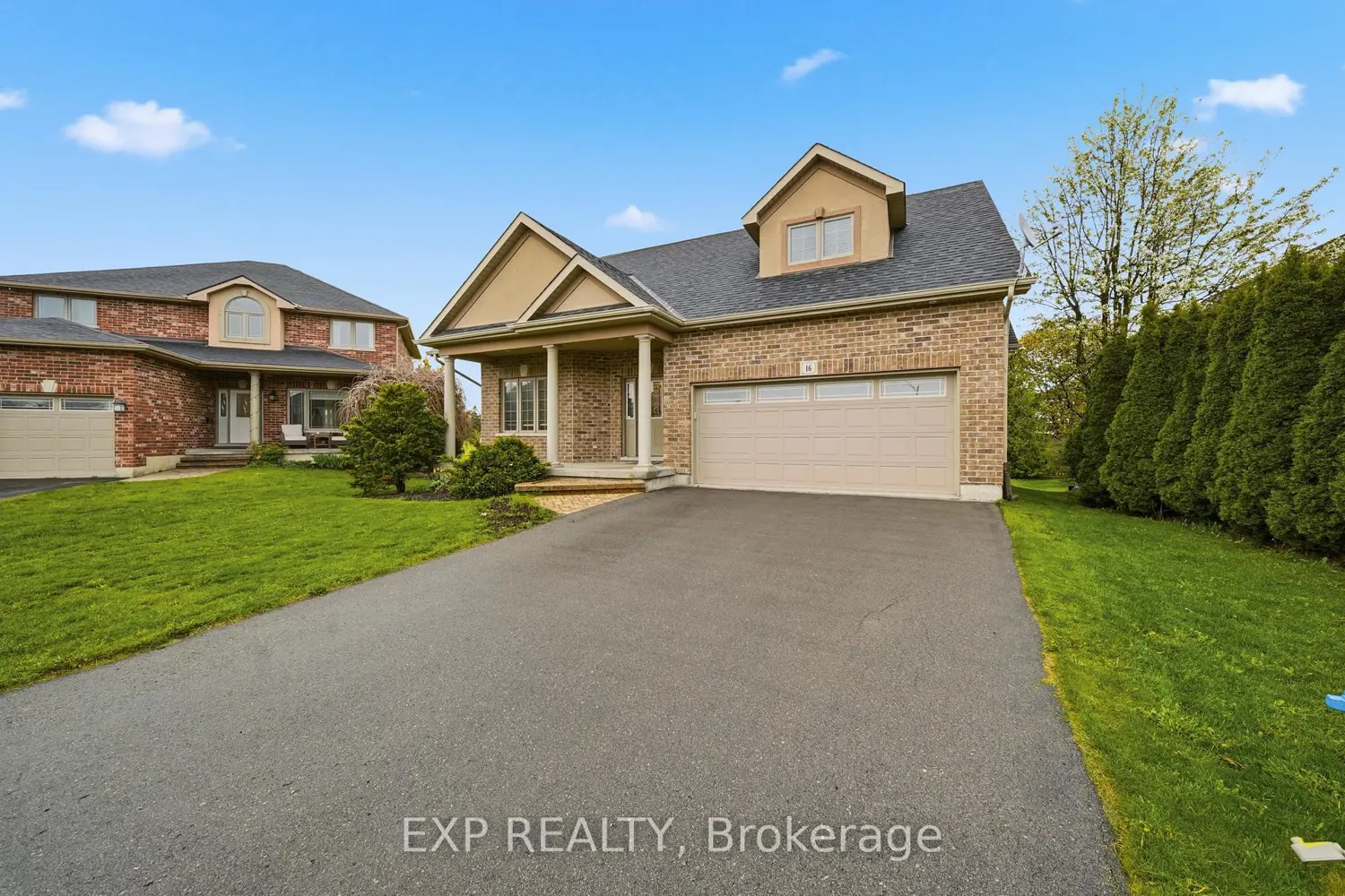 16 Amber Place