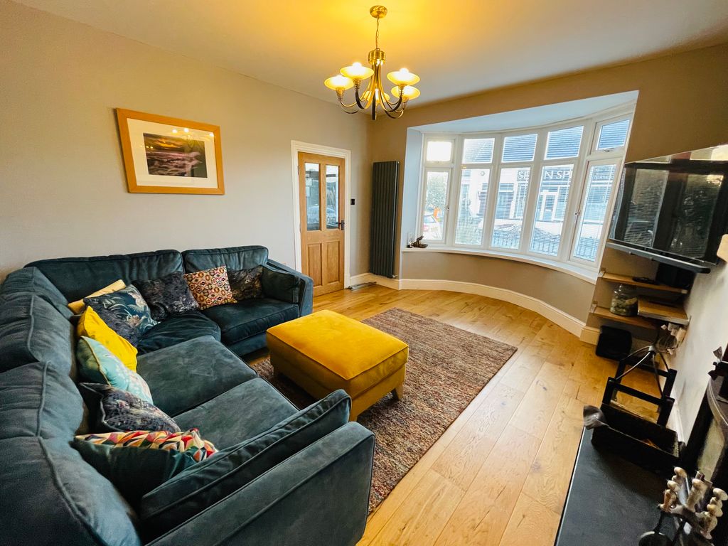 Additional image 2 of 6 bed property to rentCarmarthen Road, Kilgetty SA68