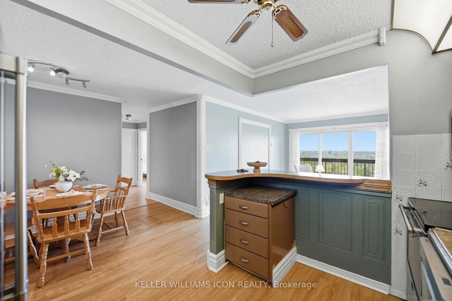 Additional image 6 of 158C Mcarthur Avenue 1607