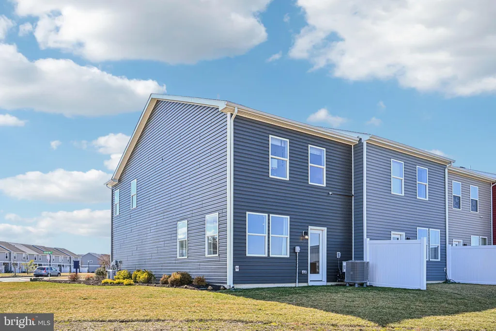 21464 Farmington Road, Frankford, DE 19945