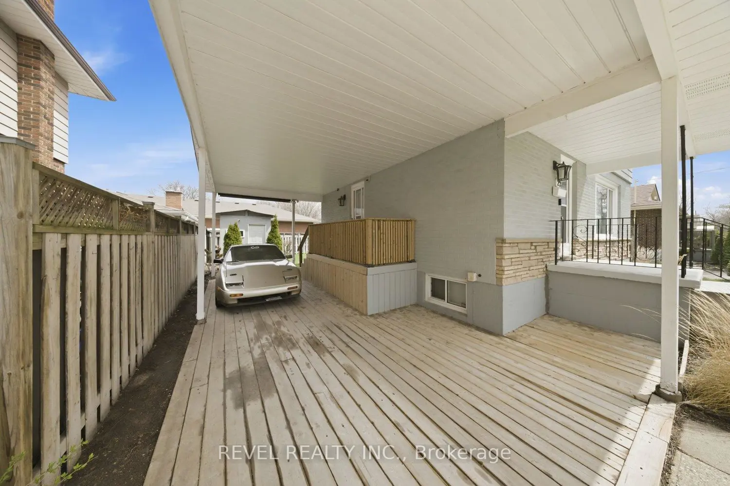 Additional image 11 of 22 Paris Road