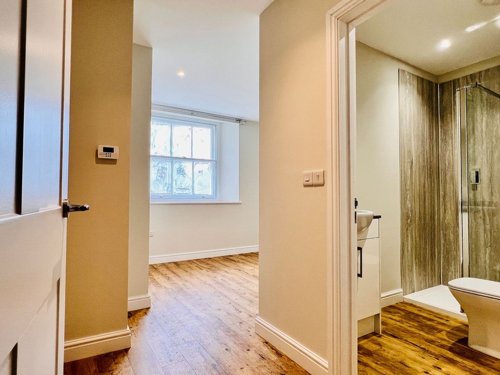 Additional image 11 of 2 bed flat to rentWindsor House, The Crescent, Taunton TA1