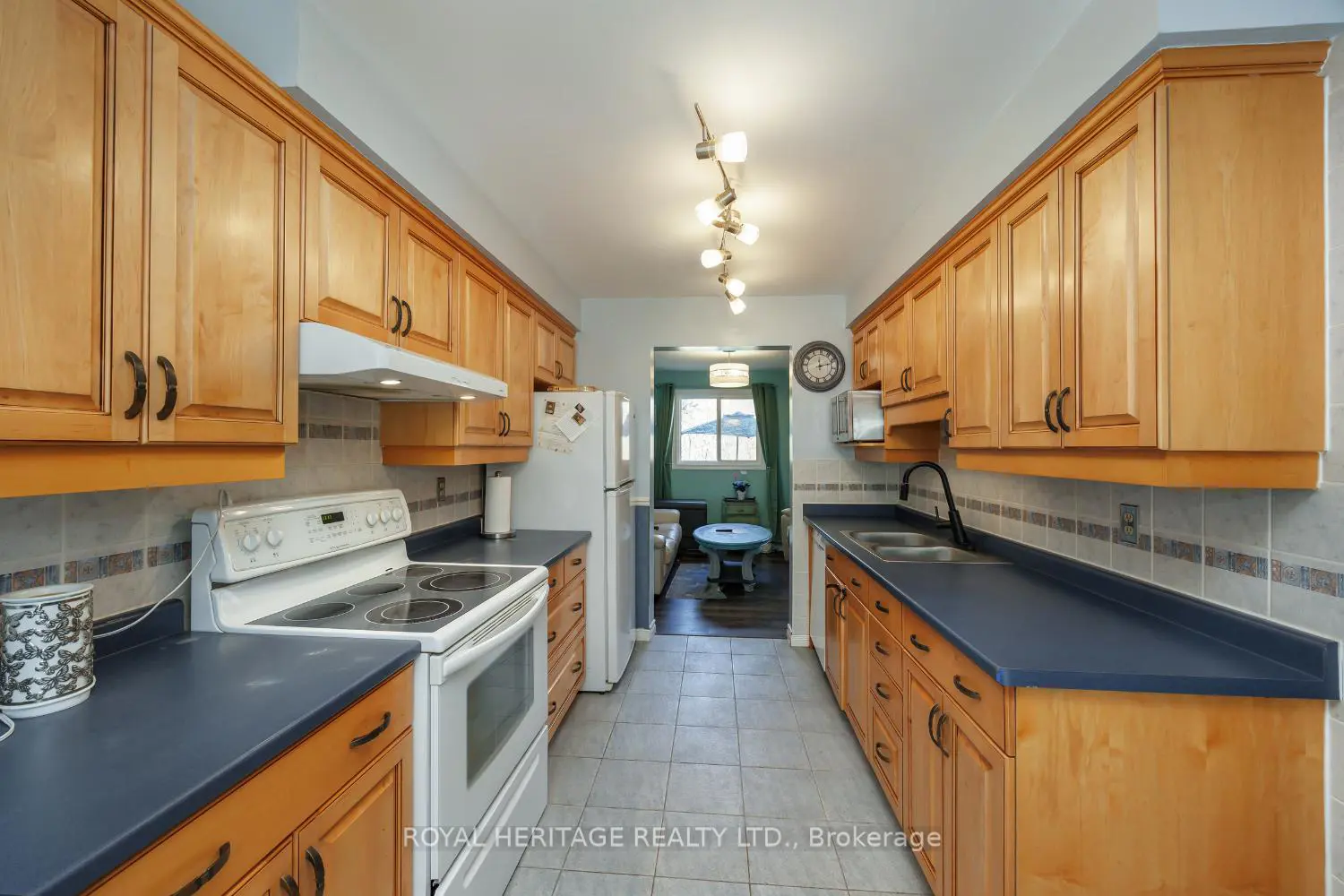 Additional image 8 of 1640 Nicol Avenue 14