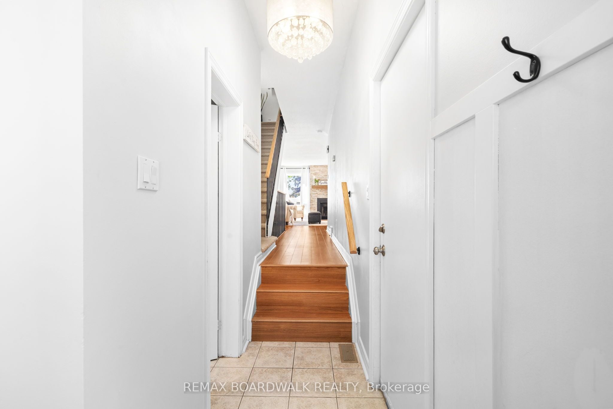 Additional image 3 of 123 Halley Street, Ottawa, ON, K2J 3R8