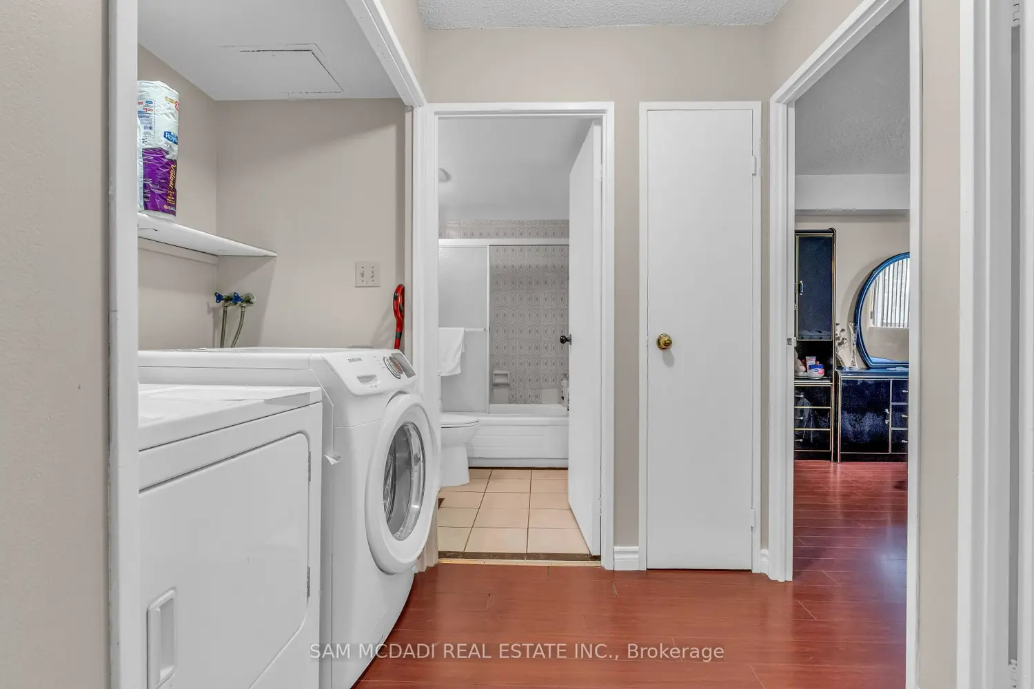 Additional image 3 of 3590 Kaneff Crescent 605
