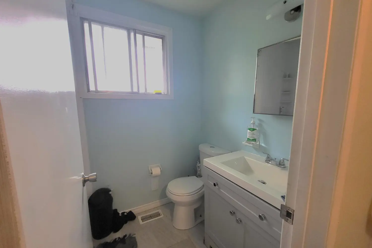 Additional image 3 of 928 Oakview Avenue