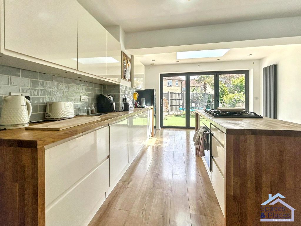 Additional image 2 of 3 bed detached house to rentRoebuck Close, Weston-Super-Mare BS22