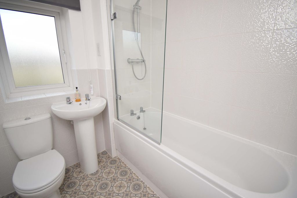 Additional image 11 of 3 bed semi-detached house to rentDominion Court, Newport NP19